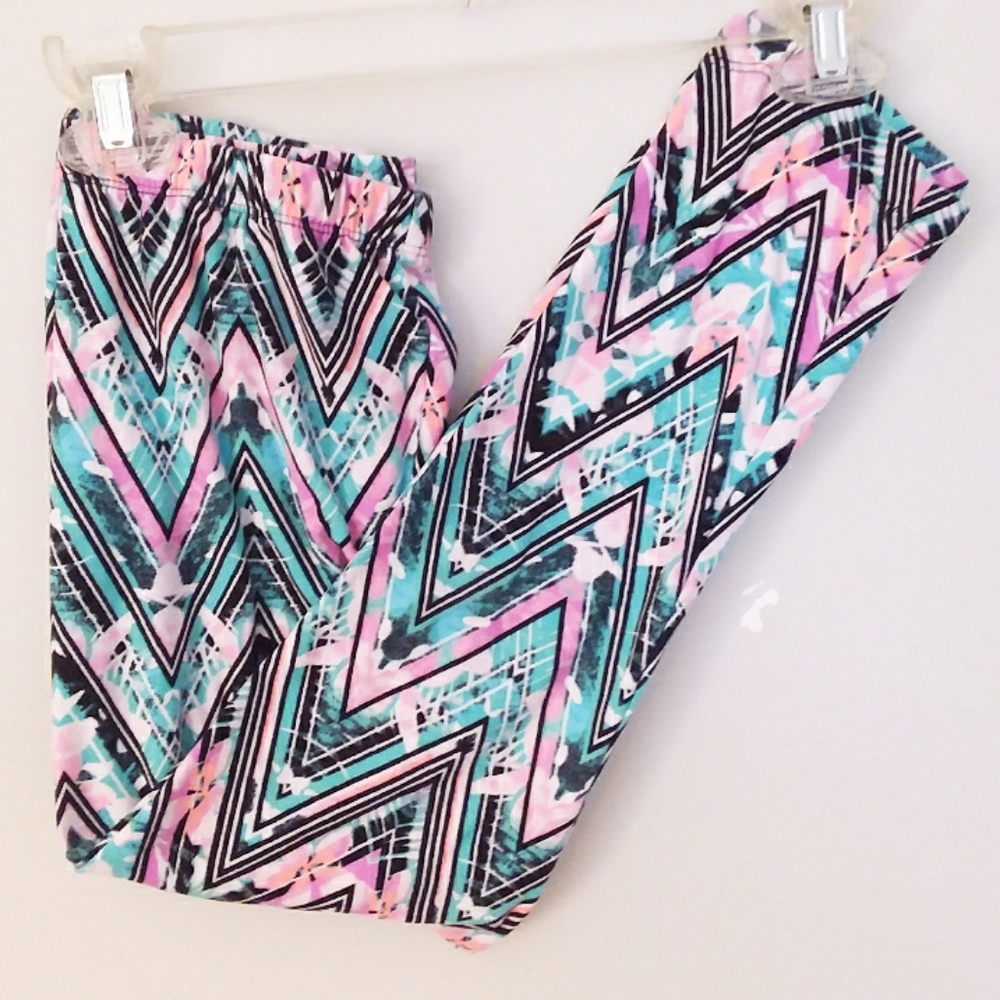 4/$20 No Boundaries Pink, Aqua & Black Leggings